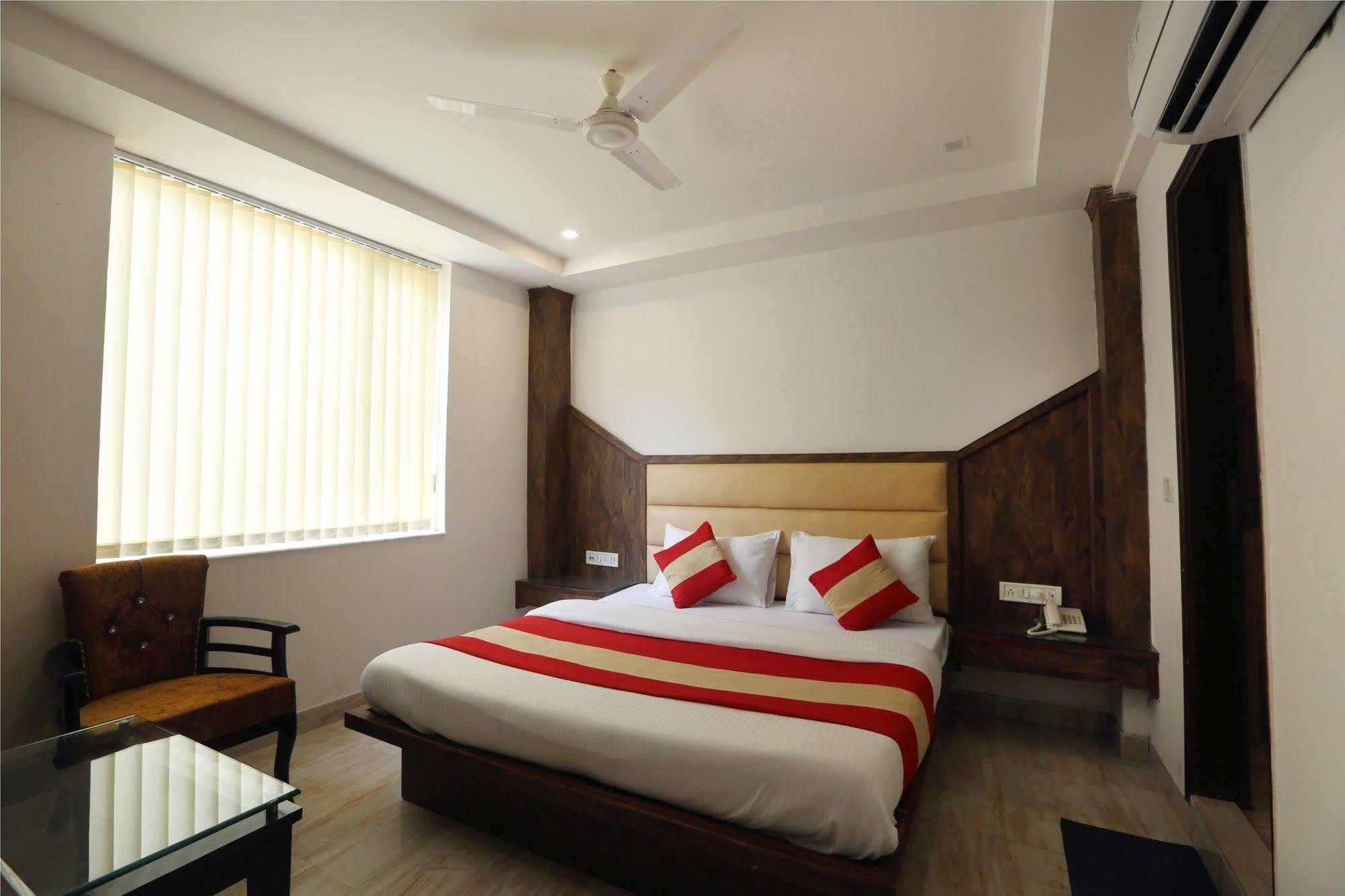 Itsy By Treebo - Baba Residency Hotel New Delhi Exterior photo